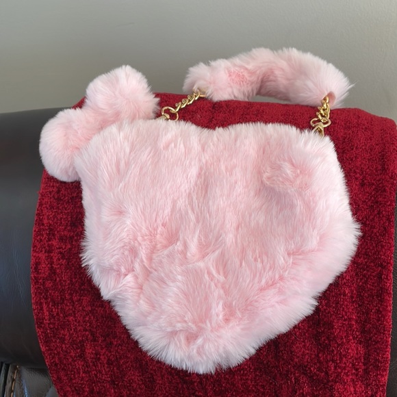 💗Fuzz 🖤 - Picture 7 of 7